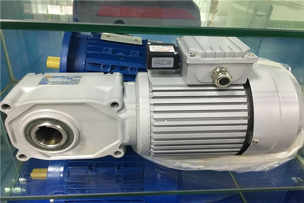 HG直交軸減速機(jī)，準(zhǔn)雙曲面斜齒輪減速機(jī),直角減速機(jī),直角減速電機(jī),直交軸減速電機(jī) (17)