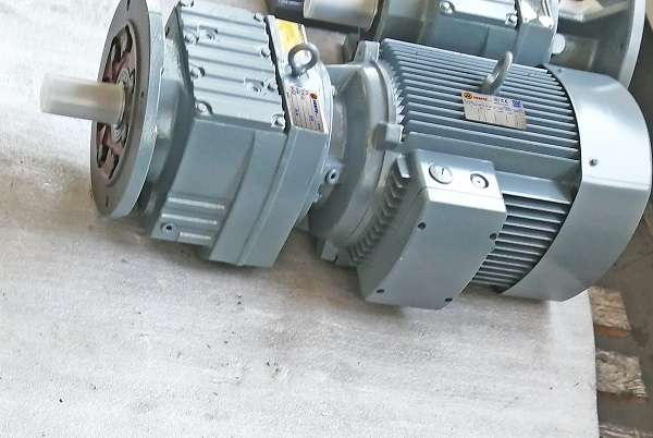 印壓機(jī)減速機(jī)選型手冊資料樣本下載,印壓機(jī)減速機(jī),減速機(jī)樣本 印壓機(jī)減速機(jī)選型手冊資料樣本下載,印壓機(jī)減速機(jī),減速機(jī)樣本